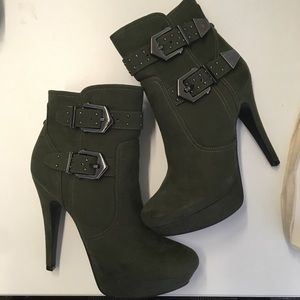 G by Guess olive platform booties